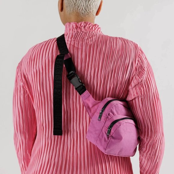 NWT Baggu Fanny Pack - Extra Pink - Picture 9 of 10